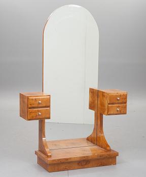 SPEGELBYRÅ, Art decostil, 1900-talets andra hälft.