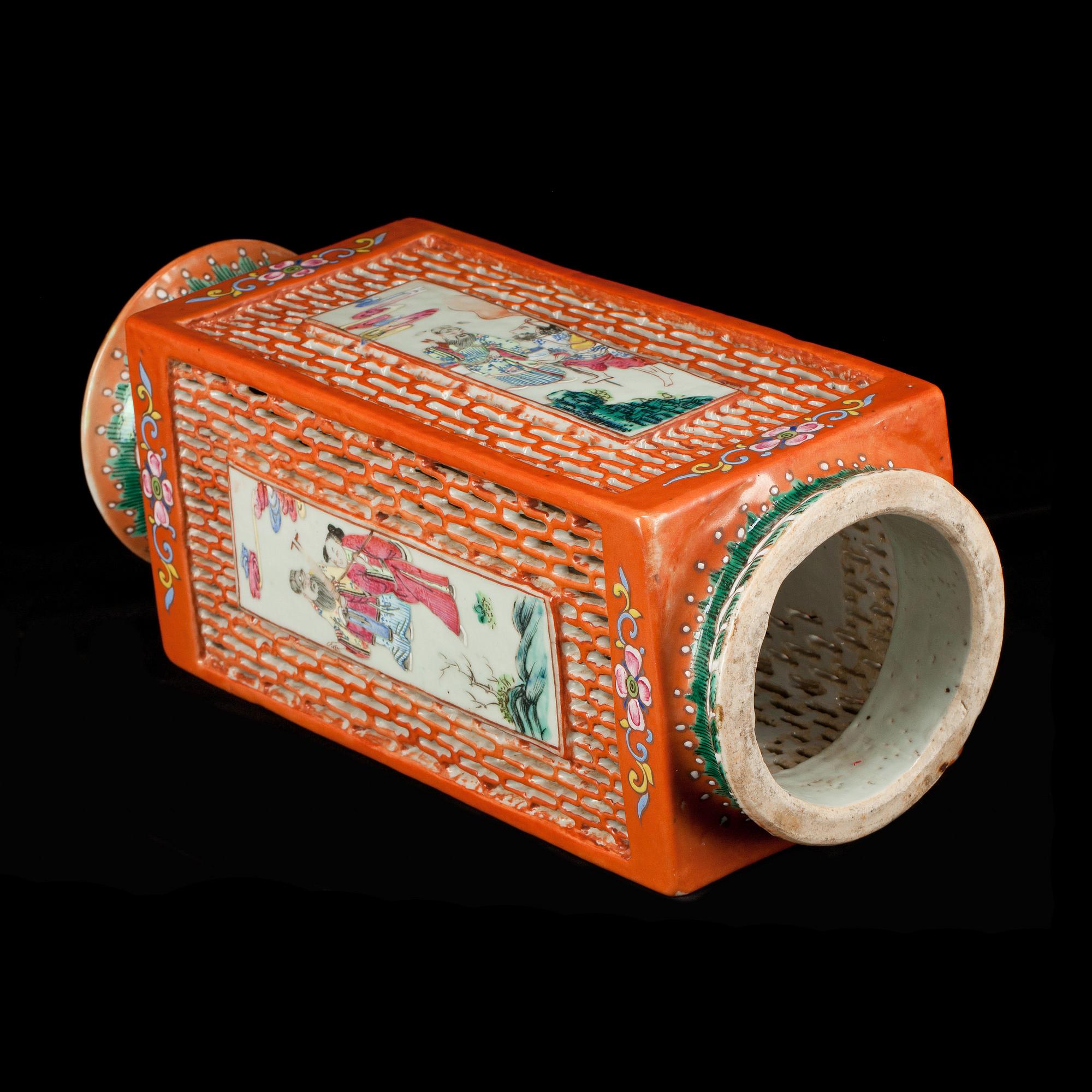 LYKTA, porslin, Kina, 1900-talets början.