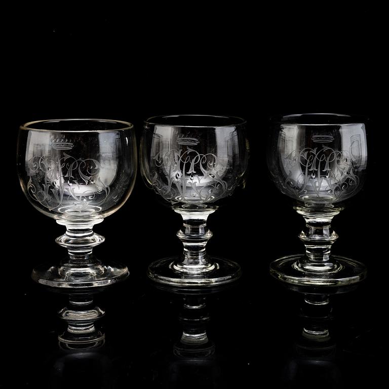 A set of six engraved wine goblets, 19th Century.