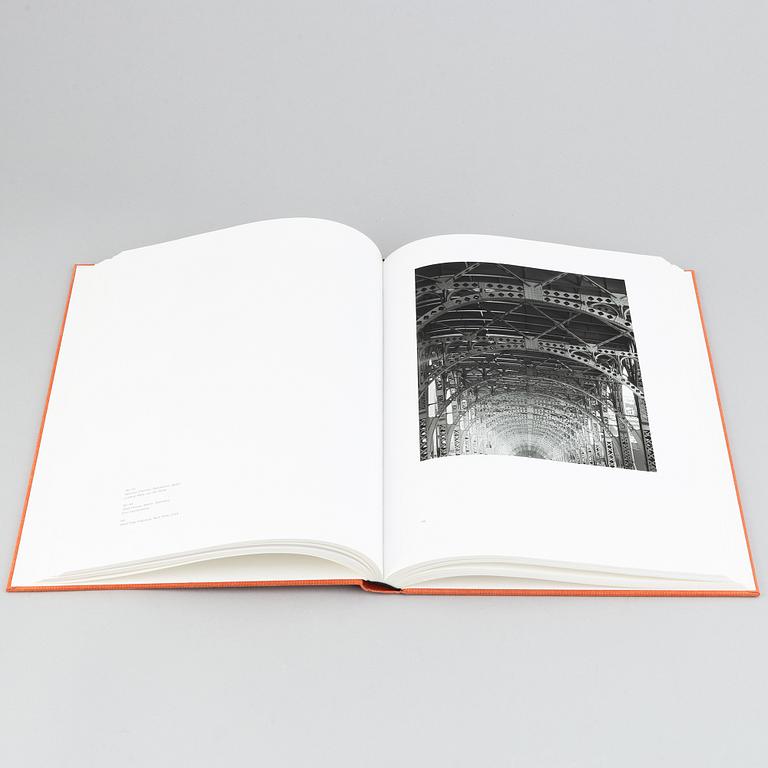 3 photobooks, "Ingen har sett allt", "Pure Architecture" & "Tuija Lindström".