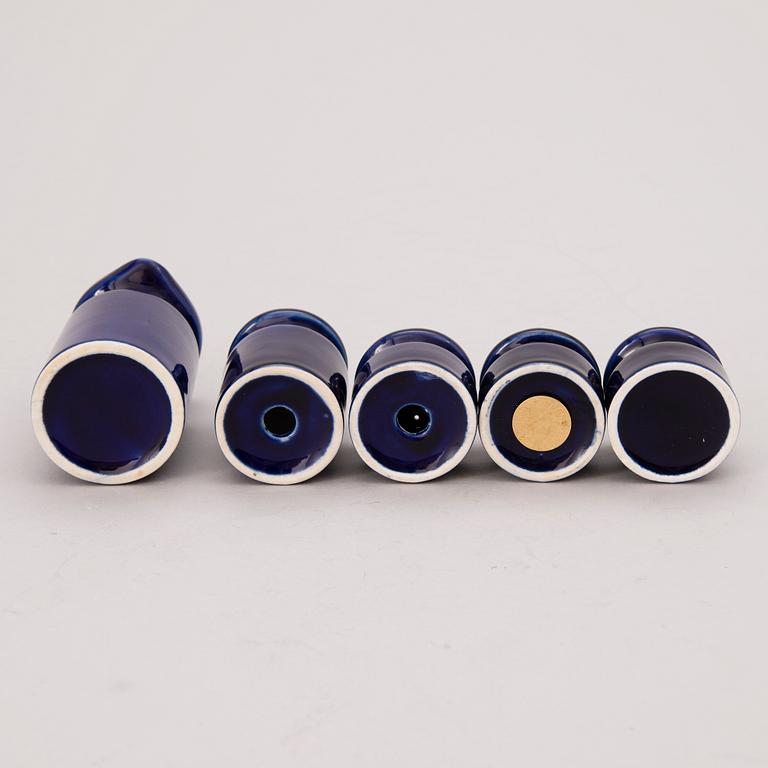 A 9 + 6-piece set of Kilta / Teema porcelain by Arabia, Finland.