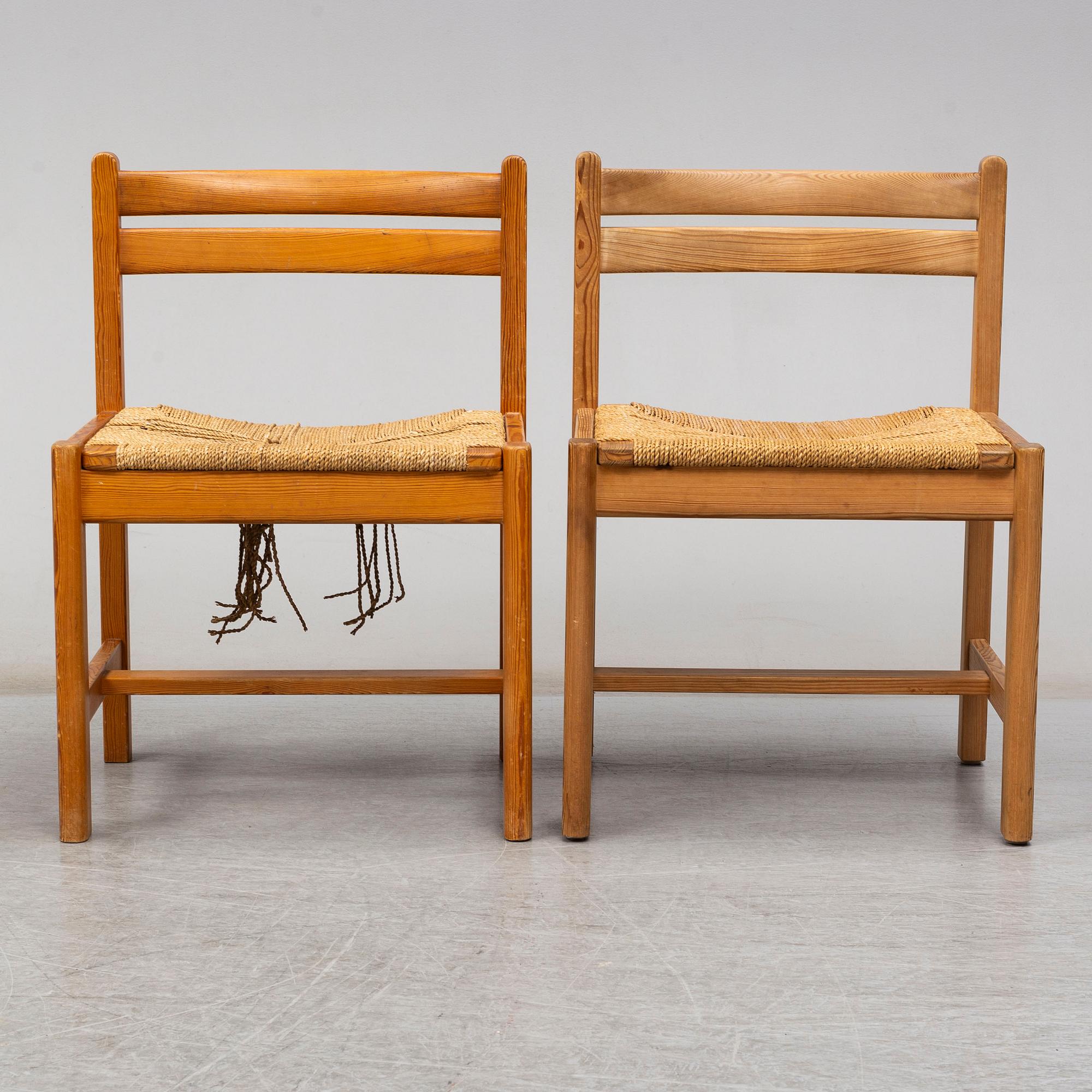 BØRGE MOGENSEN, a dinner table and 10 chairs, model Asserbo,   AB Karl Andersson & Söner.