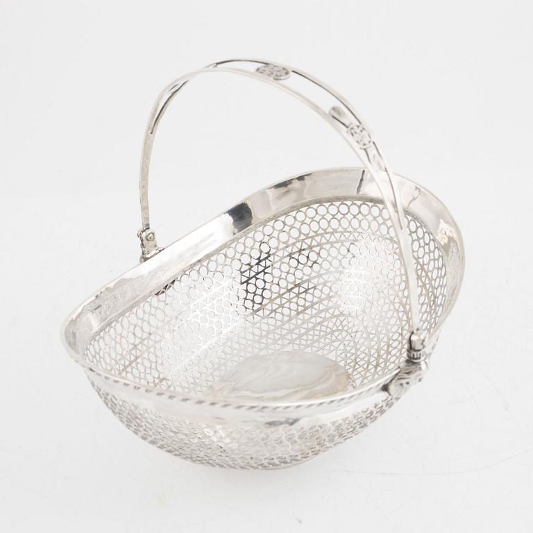 Korg, silver, St. Petersburg, tidigt 1800-tal.