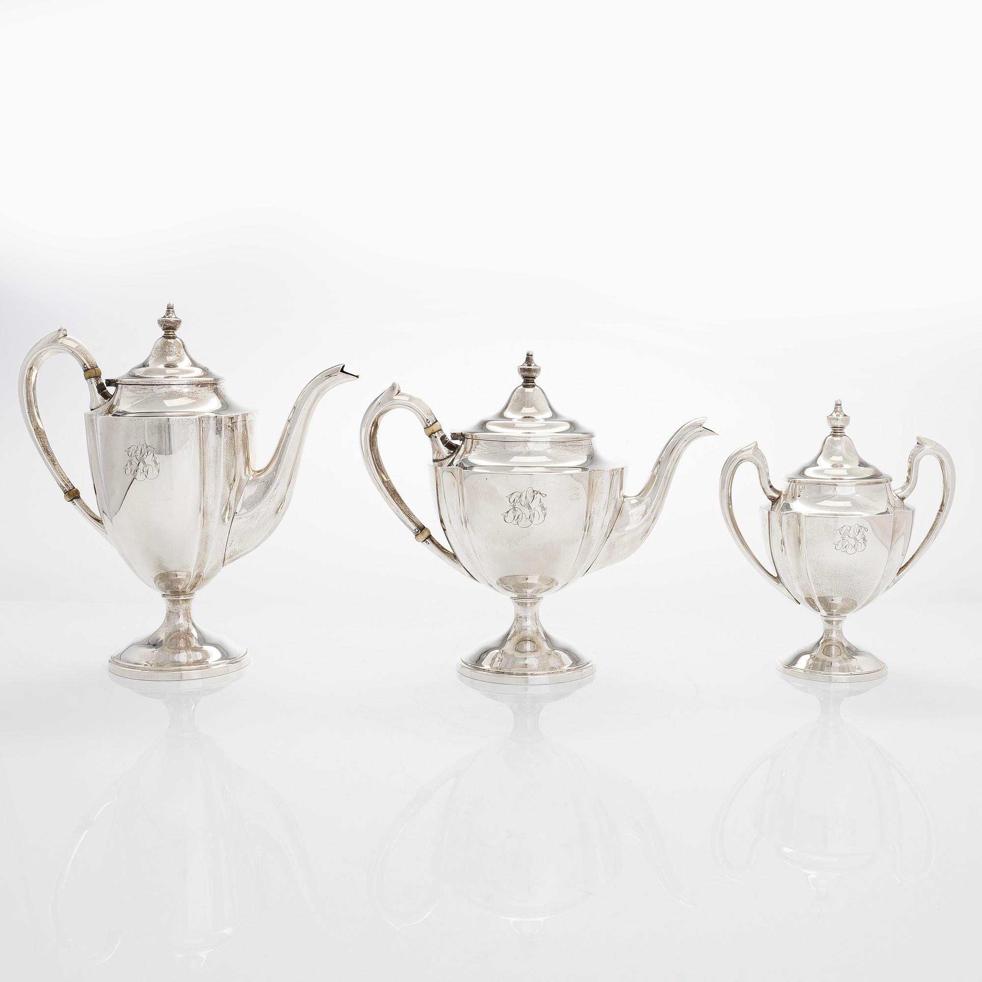 Kaffe- och teservis, 5 delar, silver, på försilvrad bricka, USA, sannolikt 1930-tal.