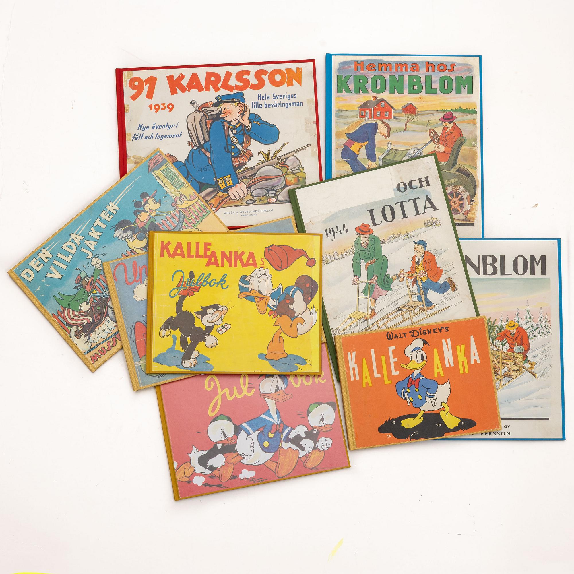 Bound books/comic books, 9 pcs, including “Kalle Anka” 1941, “Kalle Ankas Julbok” 1942 & 1946, and “Musse Piggs Julbok” 1939.