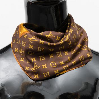 LOUIS VUITTON, "Carre Monogram Classique", HUIVI.