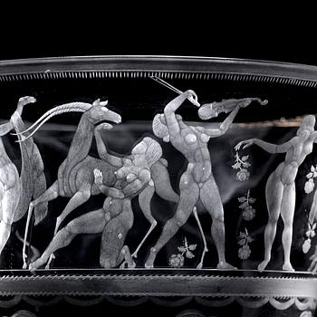 Simon Gate, an engraved glass bowl with plate, Orrefors, Sweden 1923, model 122.