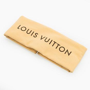 Louis Vuitton, a Monogram Canvas 'Montaigne GM' bag.