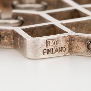 Jorma Laine, design Ruutu, silver pendant.