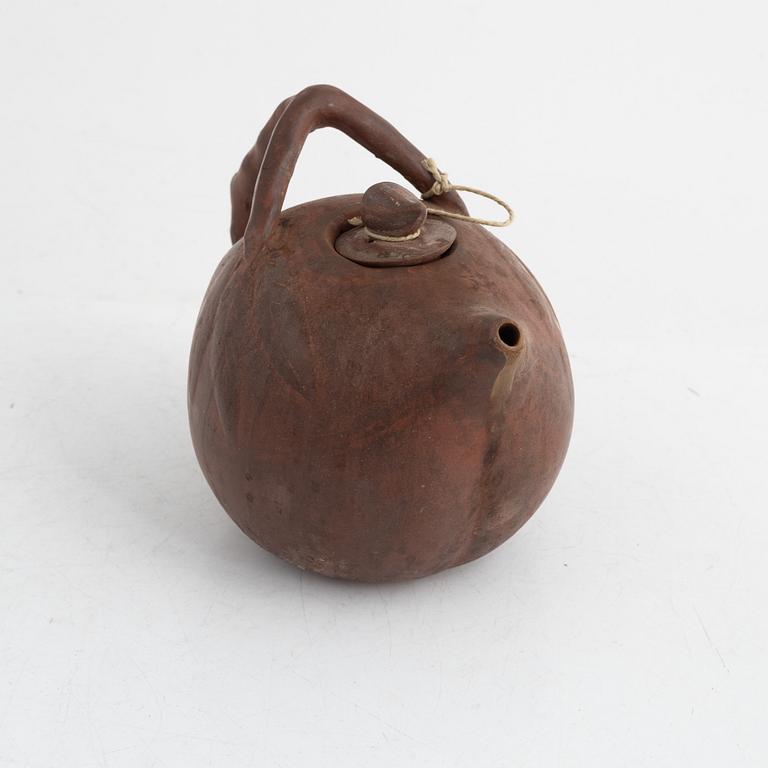 Two Chinese yixing ware teapots, late Qing dynasty / early 20th century.