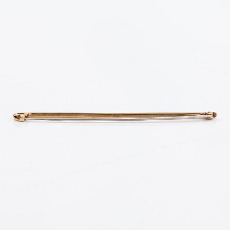 Tie pin/brooch, 9K gold with steel pin. Unmarked.
