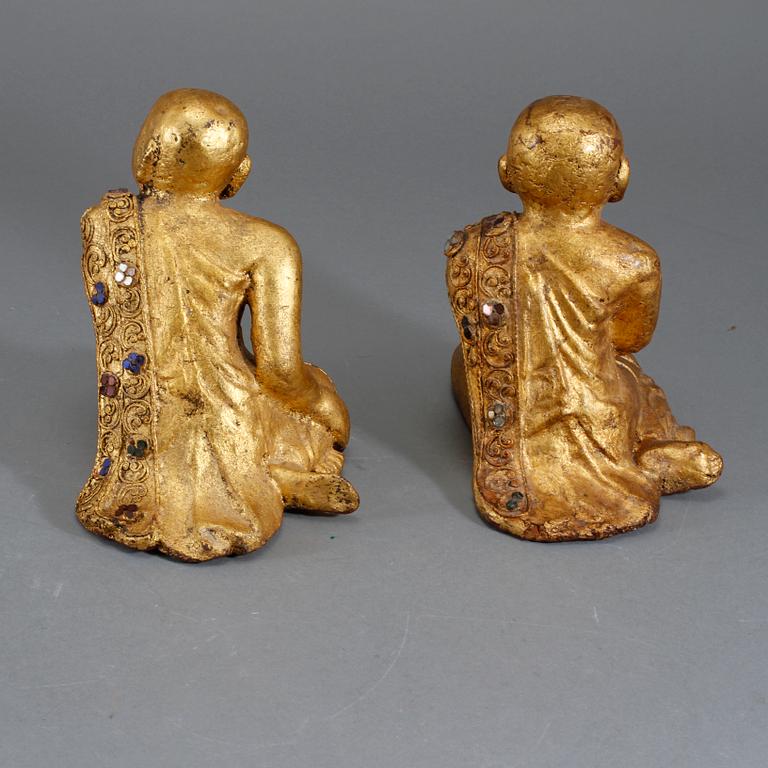 BUDDHOR, ett par, troligen Indien, 1900-tal.