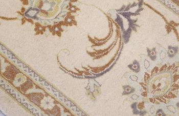 A runner, Ziegler design, c. 398 x 81 cm.