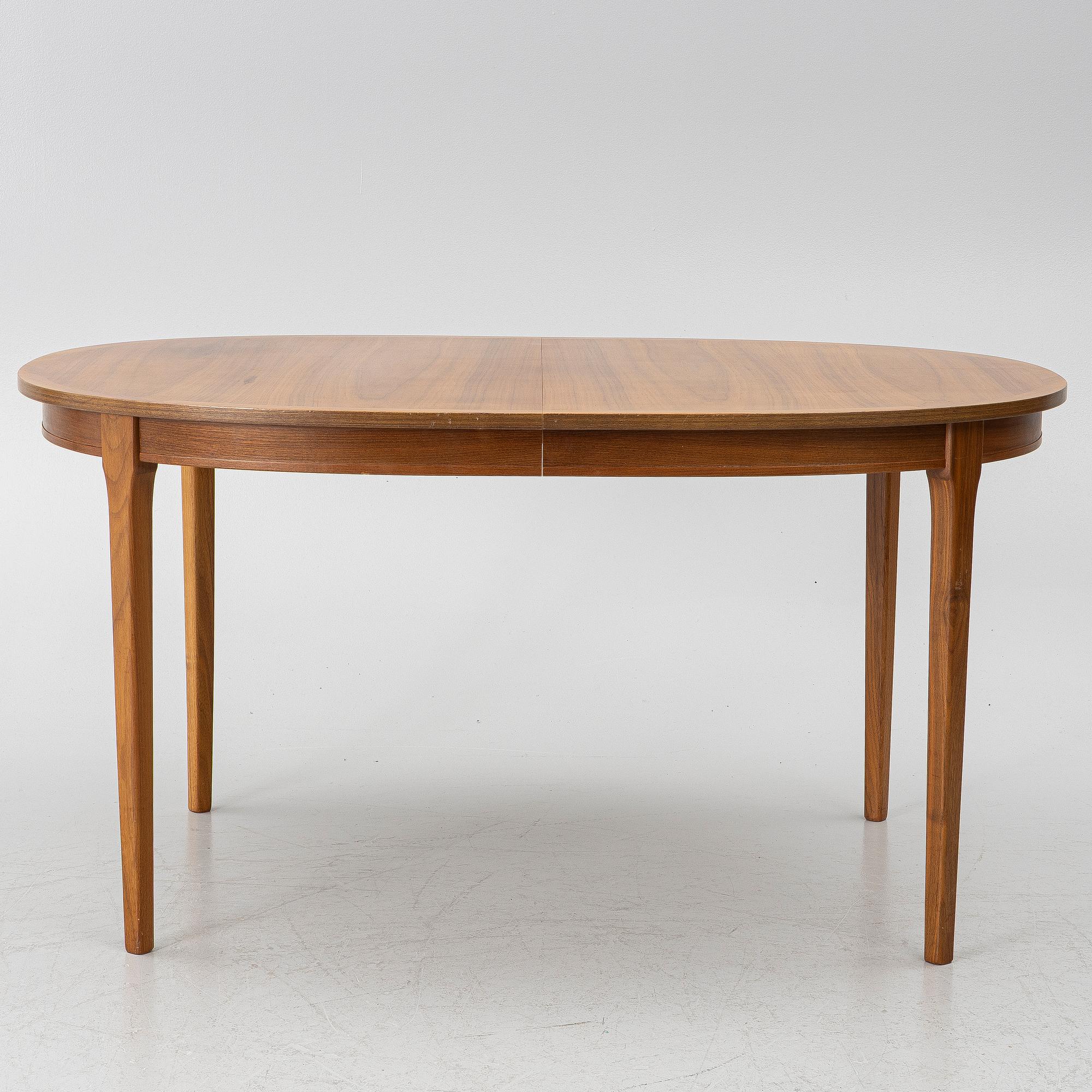 Linde Nilsson, dining table with four chairs.
Lammhult, second half of the 20th century.