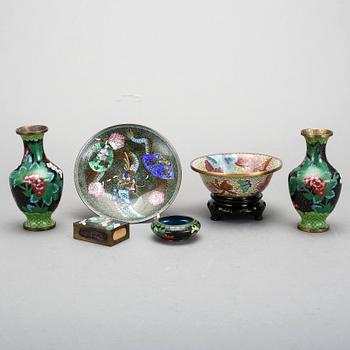PARTI CLOISONNE,  8 delar, omkring 1900-tal, mestadels Kina.