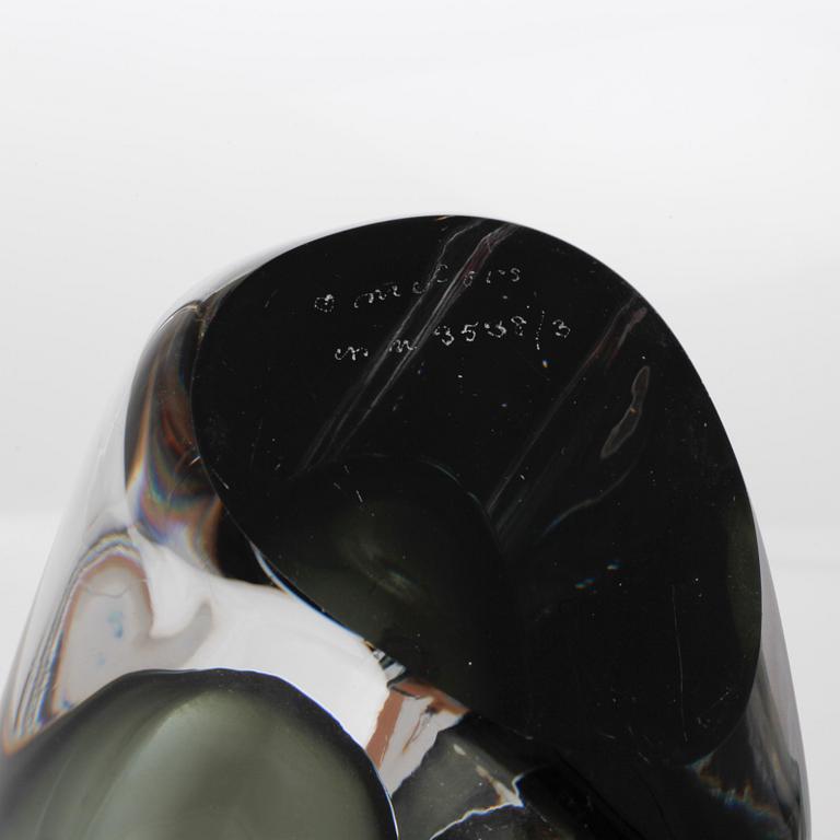 VASER, 3 st, glas, Nils Landberg, Orrefors, signerade, omkring 1900-talets mitt.