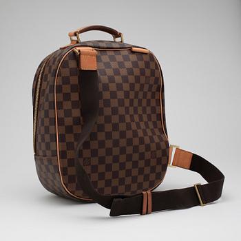 LOUIS VUITTON, a Damier Ebene canvas messenger bag.