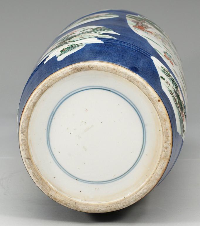 A powder blue famille verte vase, late Qing dynasty.