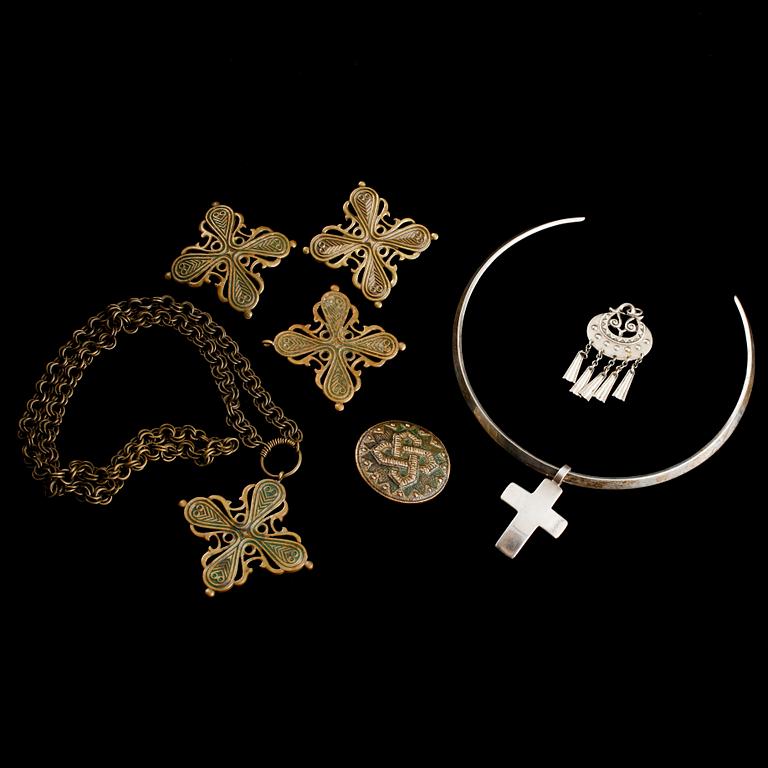SAMLING SMYCKEN, 7 del, brons och silver, mestadels Kalevala, Finland.