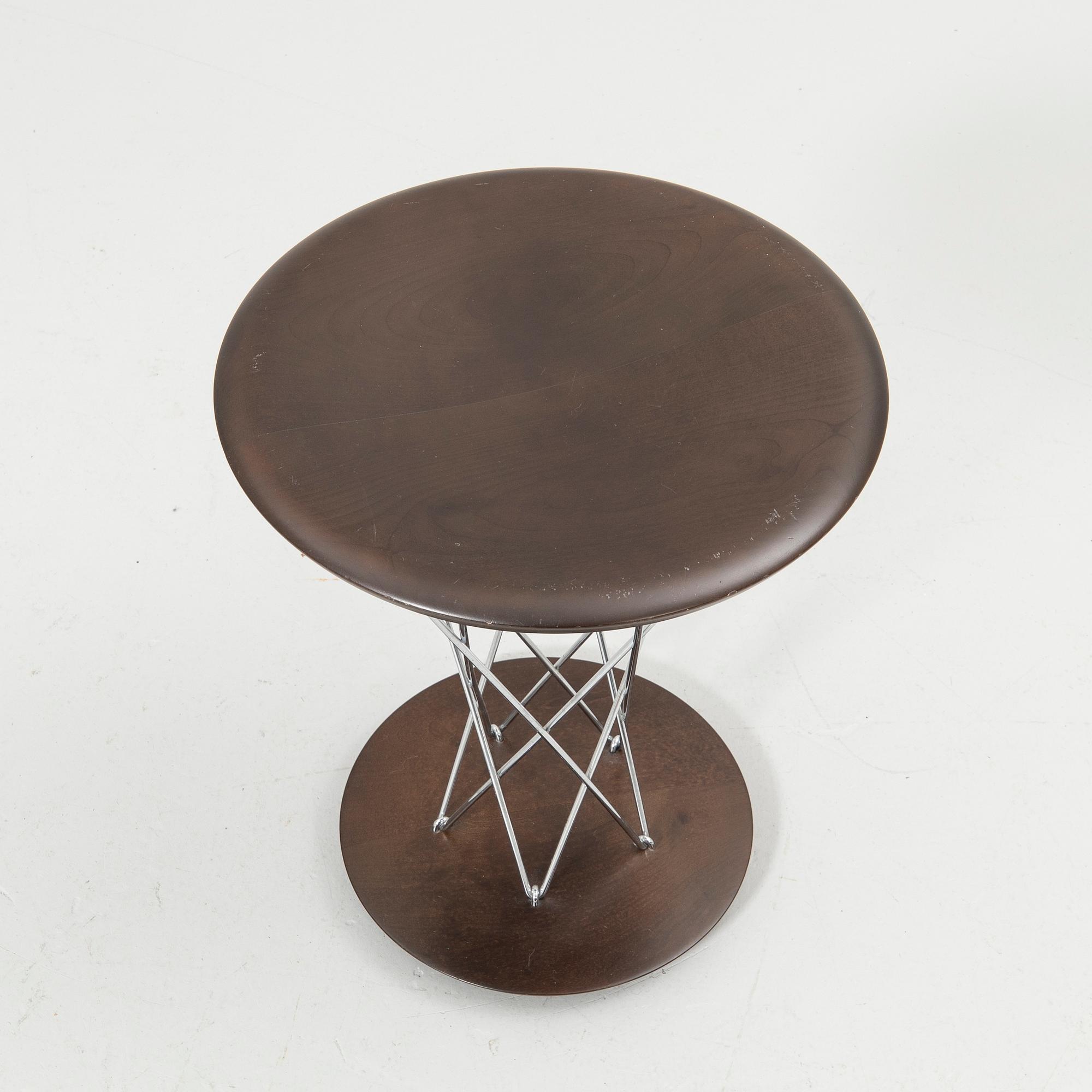 Isamu Noguchi, Stool, "Rocking Stool", Vitra Design.