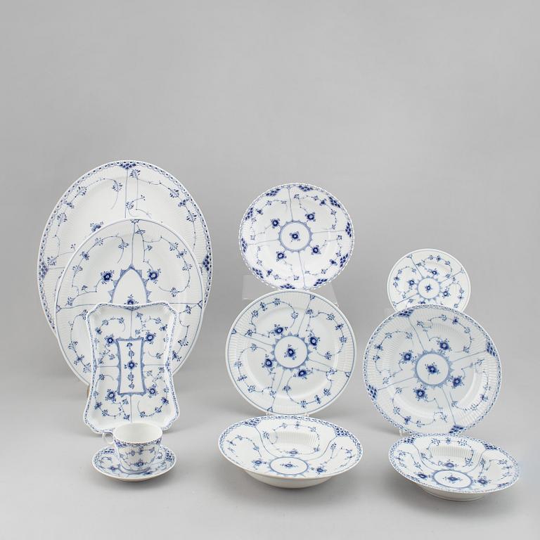ROYAL COPENHAGEN, a part 'Musselmalet' service, Denmark (33 pieces).