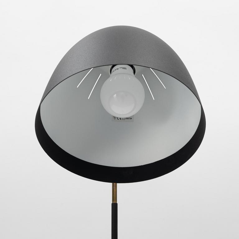 A 'Lean' floor light from Örsjö.