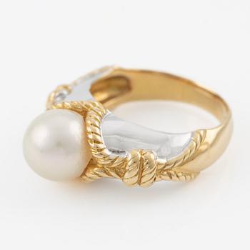 Ring, 18K gold with pearl.