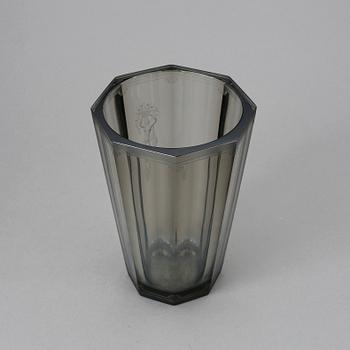 VAS, glas, Edward Hald Orrefors. 1900-talets första hälft.