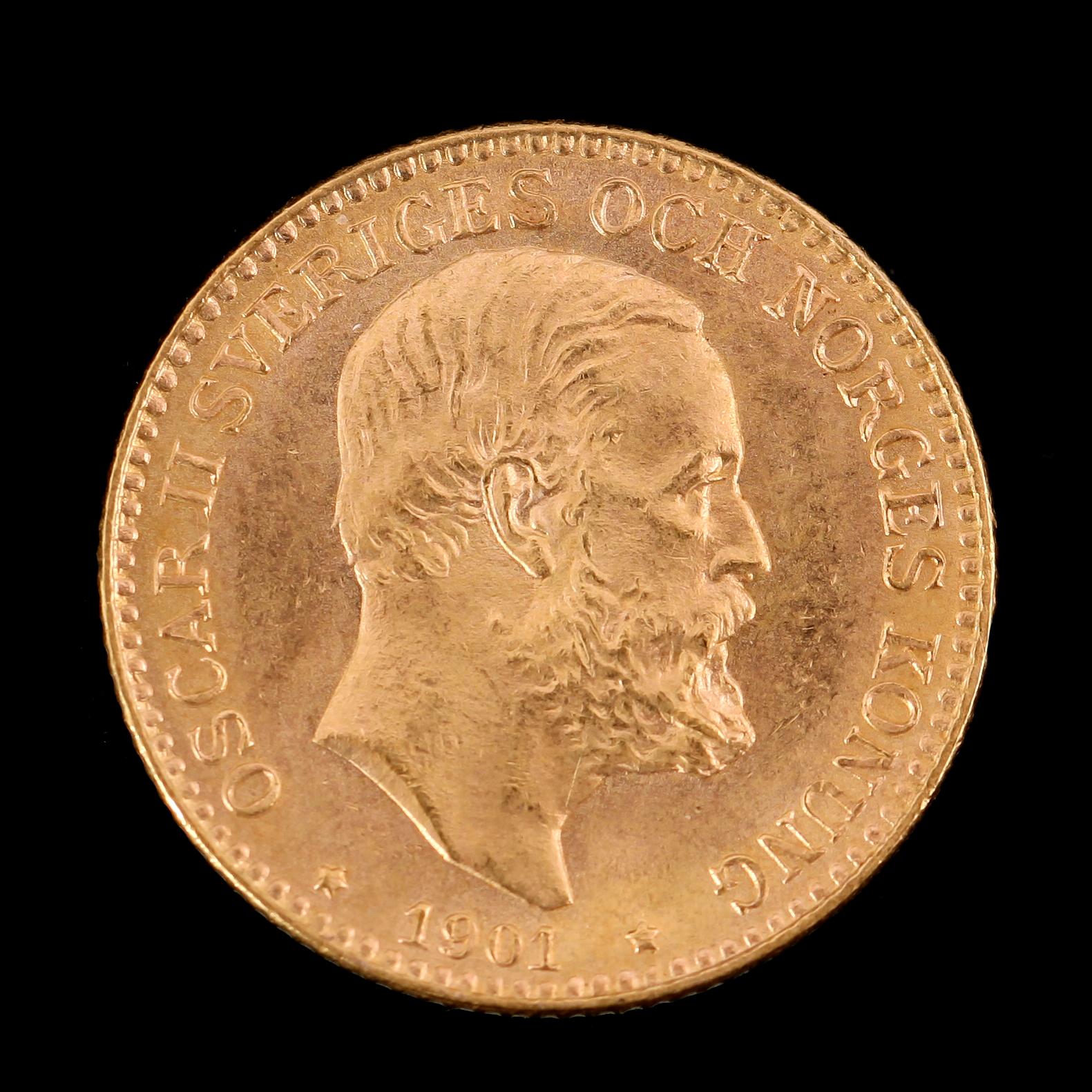 GULDMYNT, 10 kronor, Oscar II, 1901.  Vikt ca 5 gram.