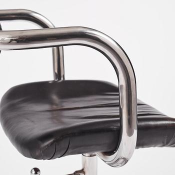 Giotto Stoppino, attributed to, a swivel chair, Italy, 1960-70s.