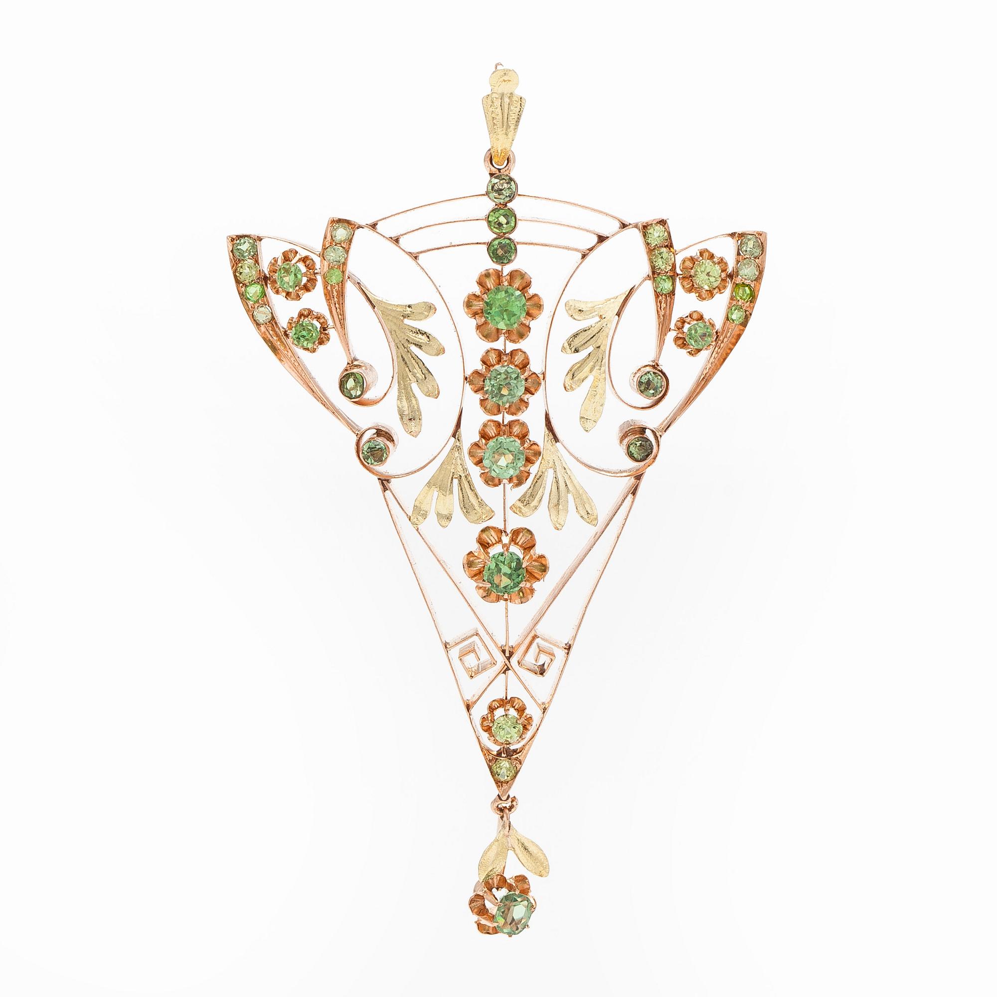 Pendant, faceted demantoids, 14K gold, Moscow, early 20th century.