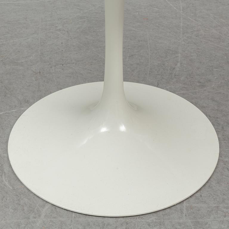 EERO SAARINEN,  Tulip table, Knoll.