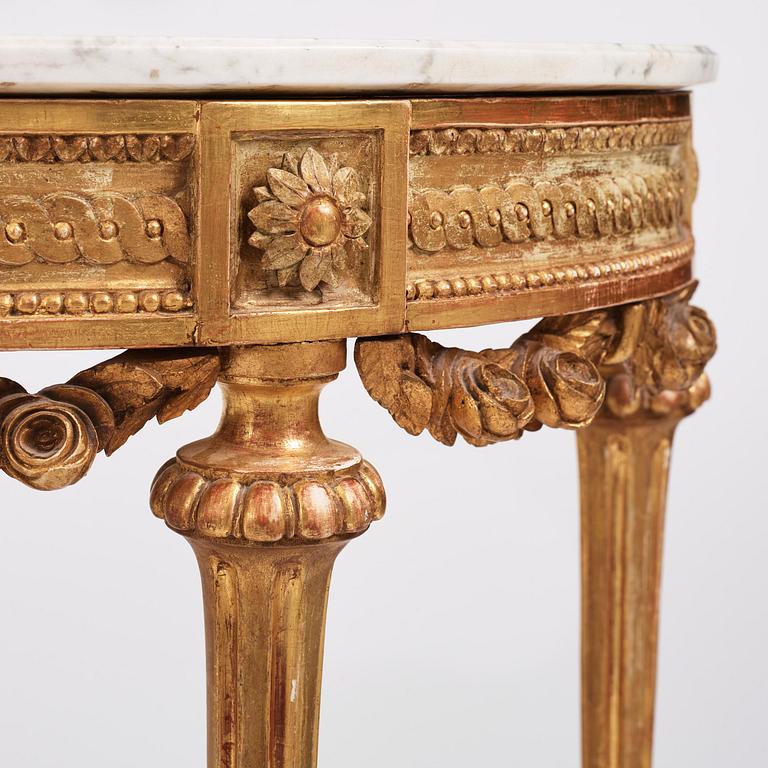 Konsolbord. Stockholmsarbete, sent 1700-tal, Gustavianskt.