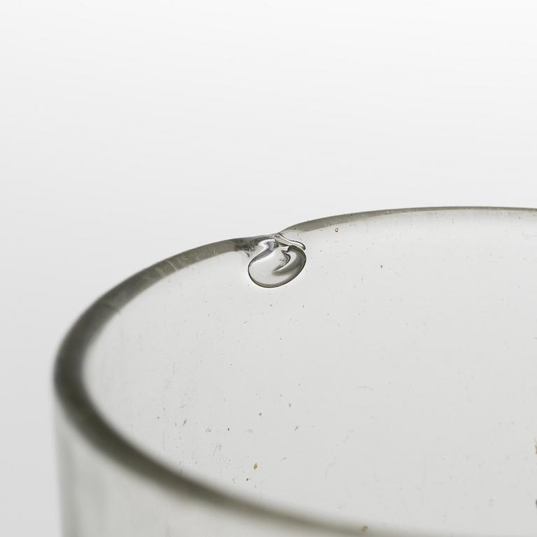 JUOMALASEJA, 19 kpl, malli LH, suunnittelija Tapani Lemminkäinen, valmistaja Nuutajärvi Notsjö 1940-luku.