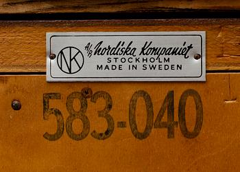 SKÅP, David Rosén, Nordiska Kompaniets "FUTURA"-serie, Nyköping, 1950-tal, brickmärkt.