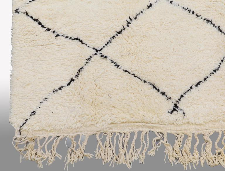 A moroccan rug, 277 x 200 cm.