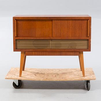 RADIOMÖBEL/VINYLSPELARE, EIA-radio, omkring 1900-talets mitt.