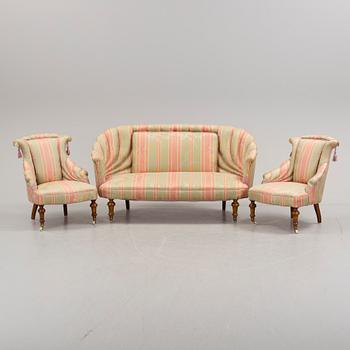 SOFFA OCH FÅTÖLJER ett par, omkring år 1900.