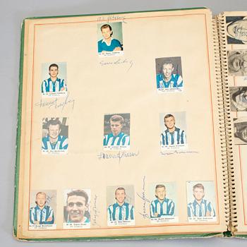 SAMLING FOTBOLLSAUTOGRAFER, bla Ryska landslaget -64, Benfica, Nacka Skoglund, Prawitz Öberg, 1960-70-tal.