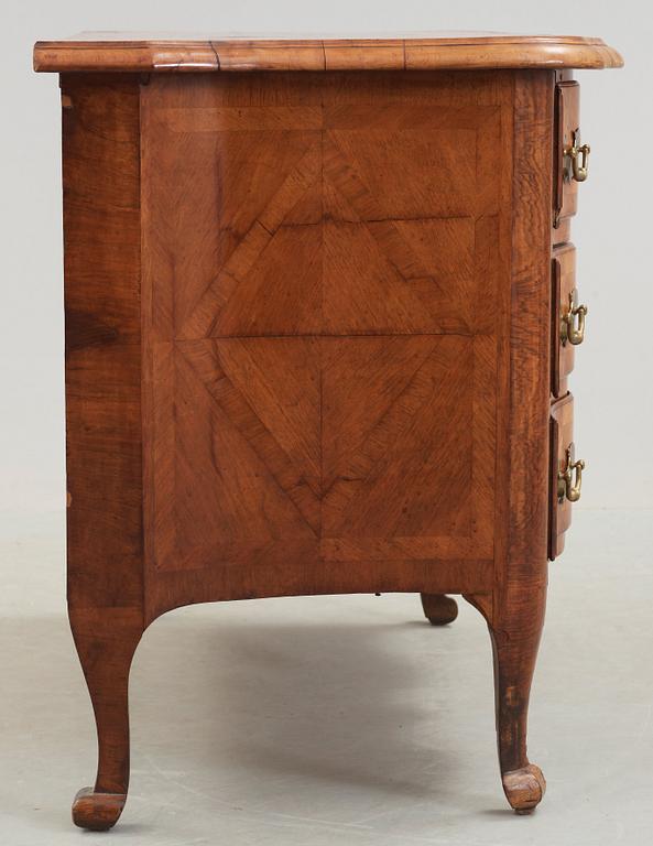 A Swedish late Baroque 18th century commode by  J. H. Fürloh, master 1724.