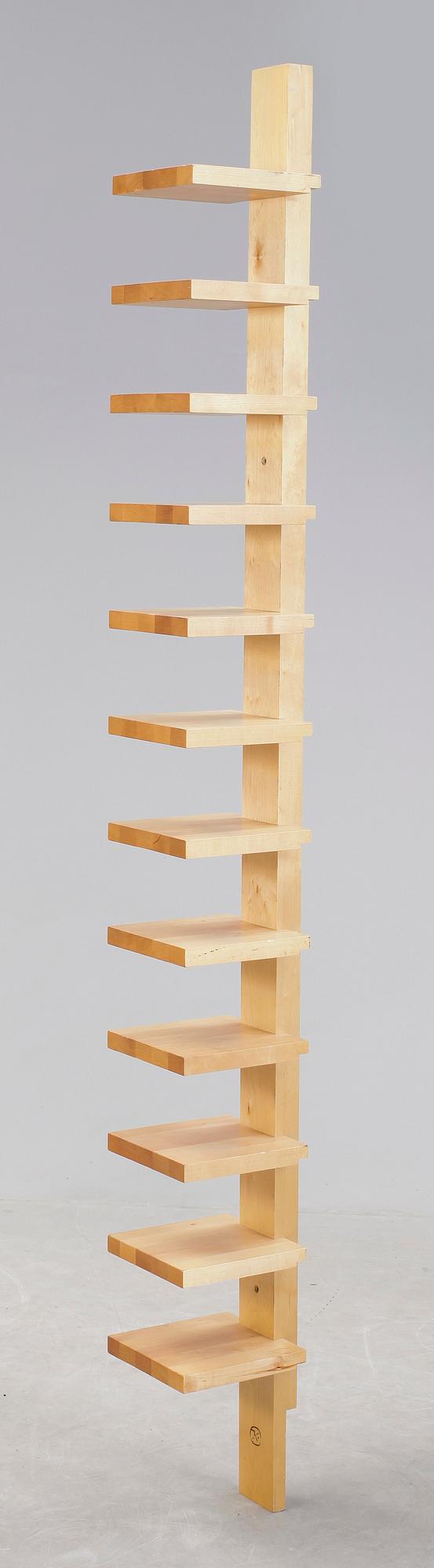 HYLLA, "Pilaster", John Kandell, Källemo AB Värnamo.