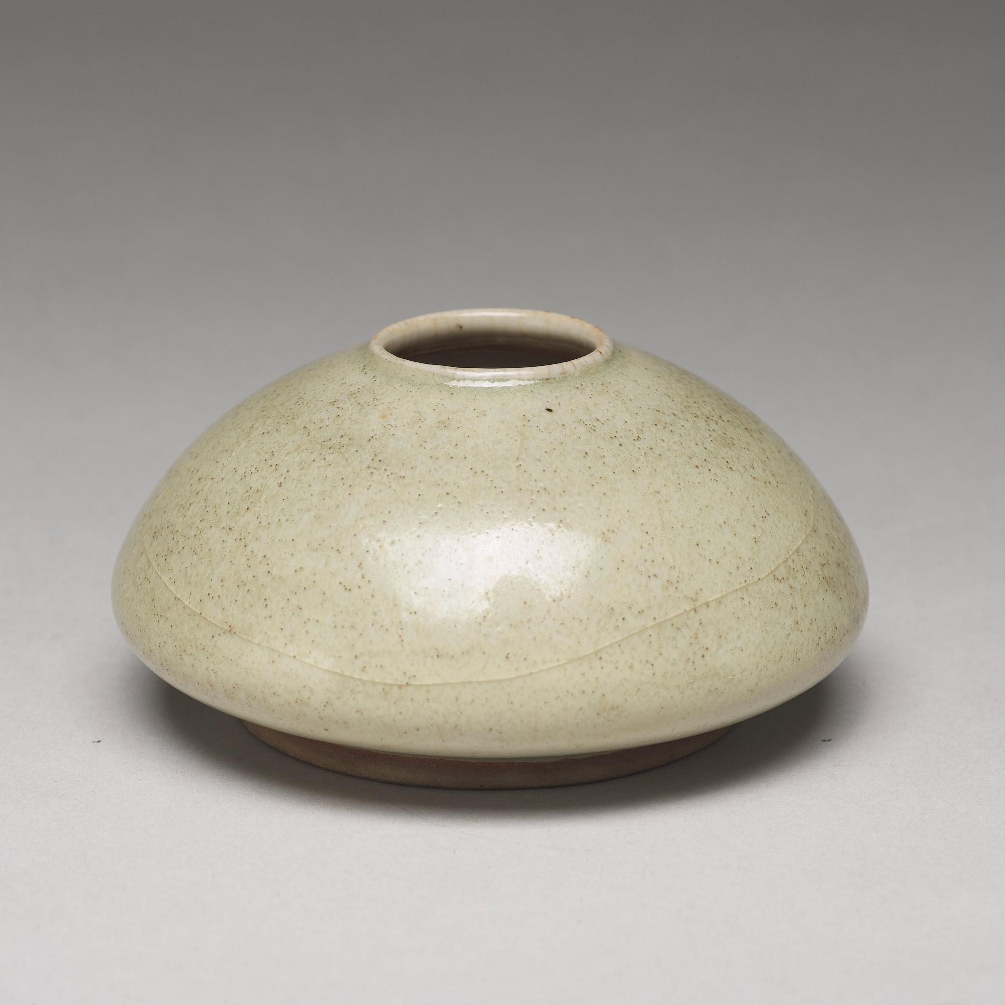 PENSELBAD, porslin. Qingdynastin, 1700-tal.