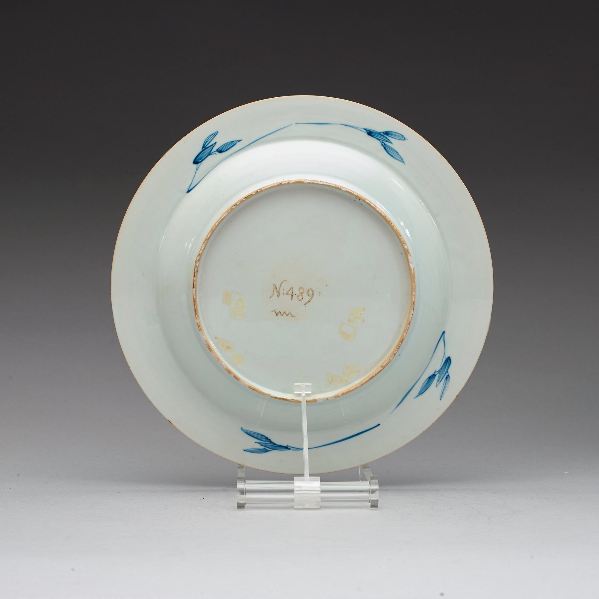 A pair of blue and white dishes, Qing dynasty, 18th century.
