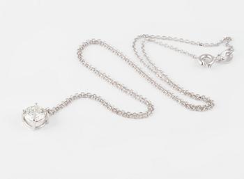 HÄNGE, 18K vitguld med briljantslipad diamant 1.01 ct. Vikt 2,4 gram.