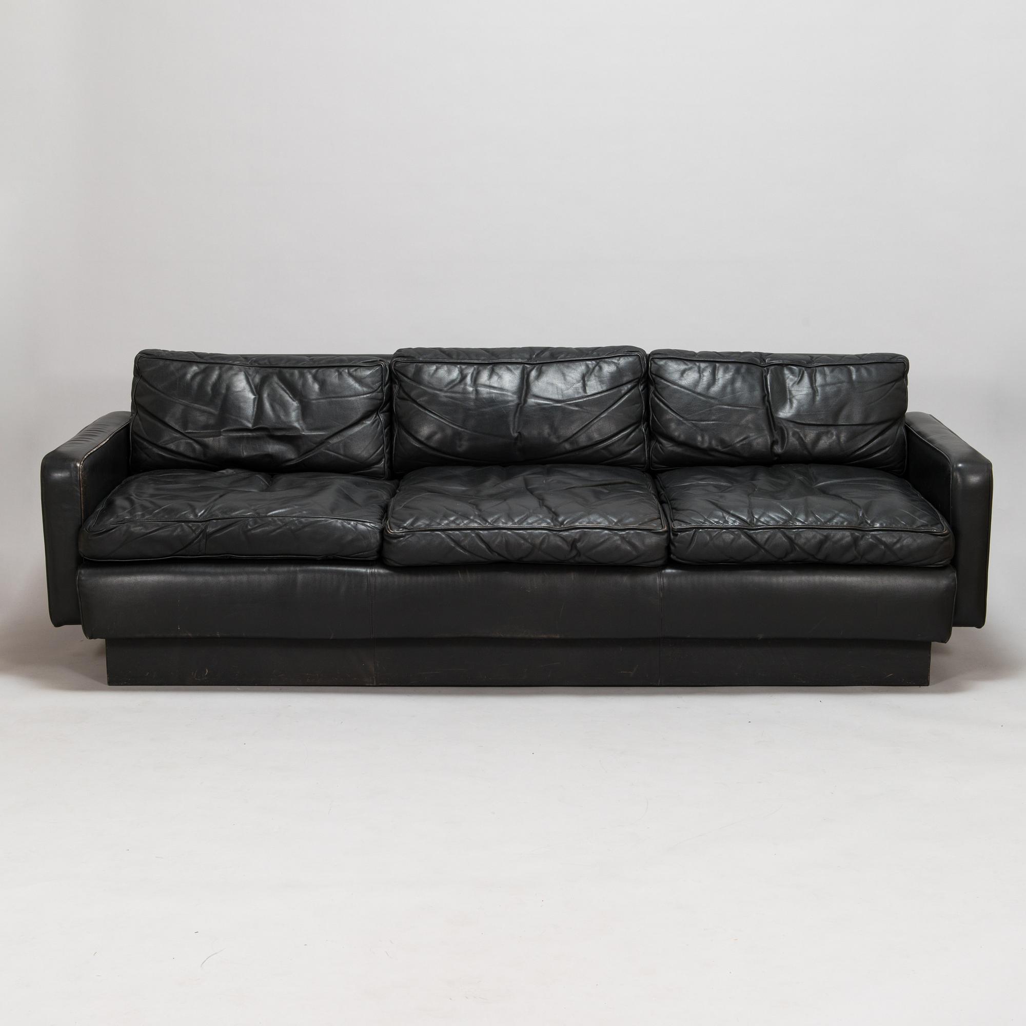 Ben af Schultén, a 1970's  B590, 'Big Ben' sofa for Artek.