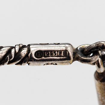 Halsband, ring och armband, silver. Helsingfors 1980-90-tal.