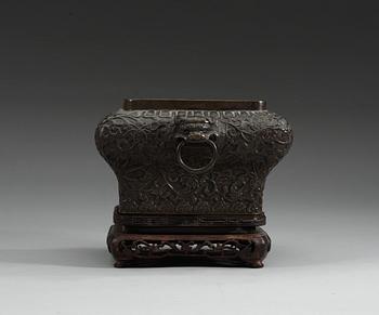 A bronze censer, Qing dynasty with Xuandes six character mark.