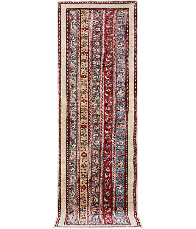 A runner carpet, Ziegler, c. 288 x 79 cm.