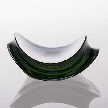 A glass sculpture, signed Aimo Okkolin Riihimäen Lasi Oy.