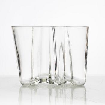 Alvar Aalto, a "Savoy" glass vase, model 3030, iittala, Finland.